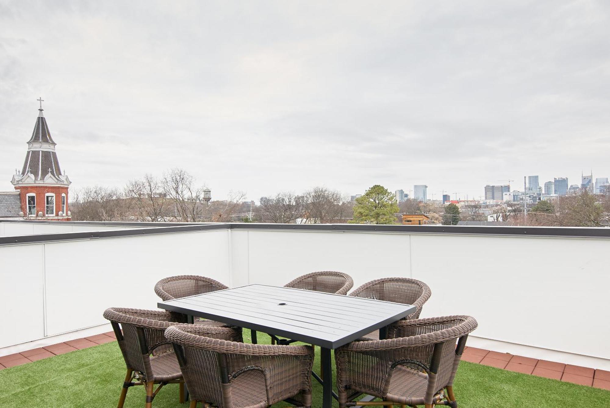 Sonder The Retreat Aparthotel Нашвил Екстериор снимка